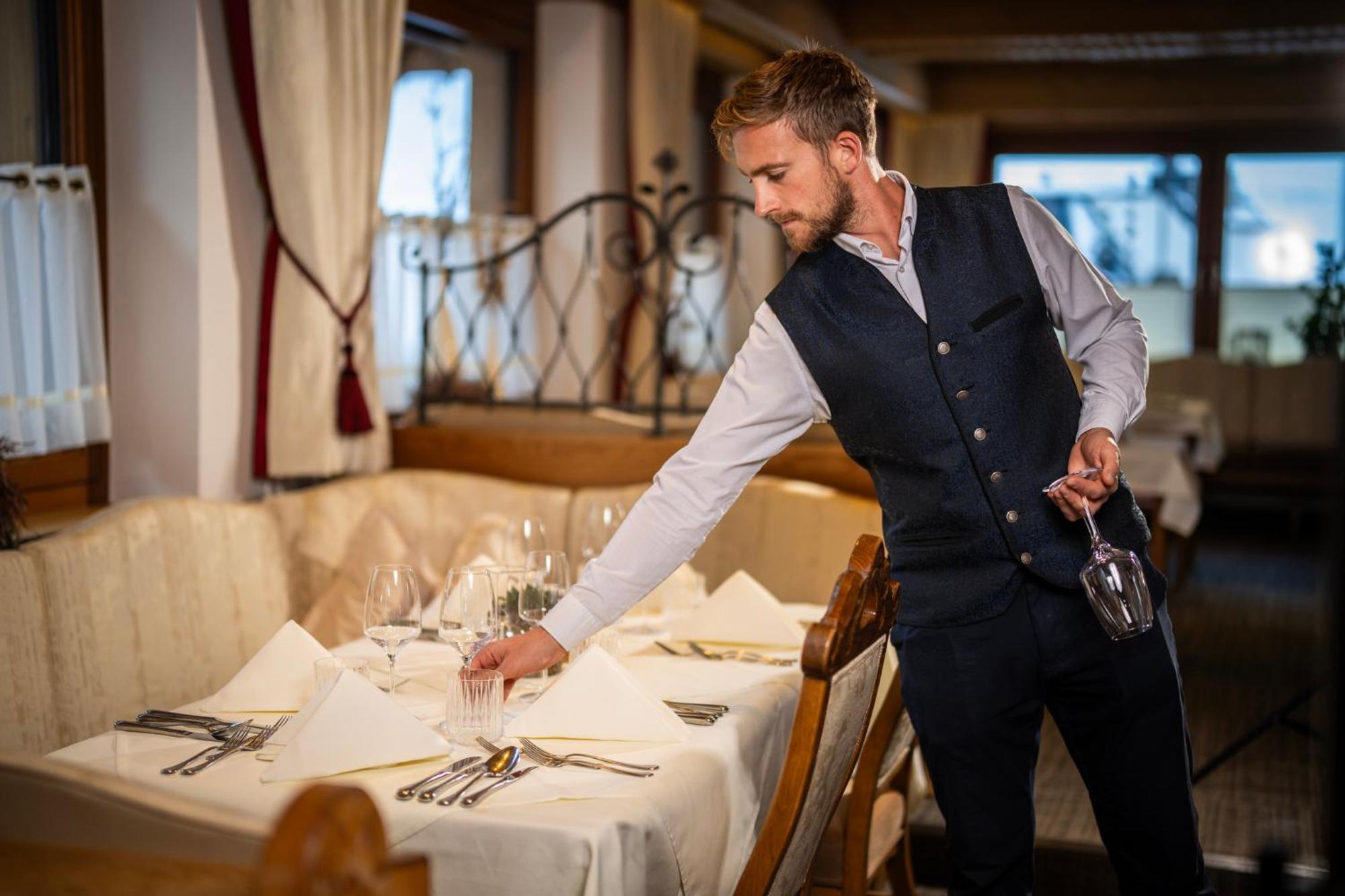 Hotel Trofana Alpin Ишгъл Екстериор снимка