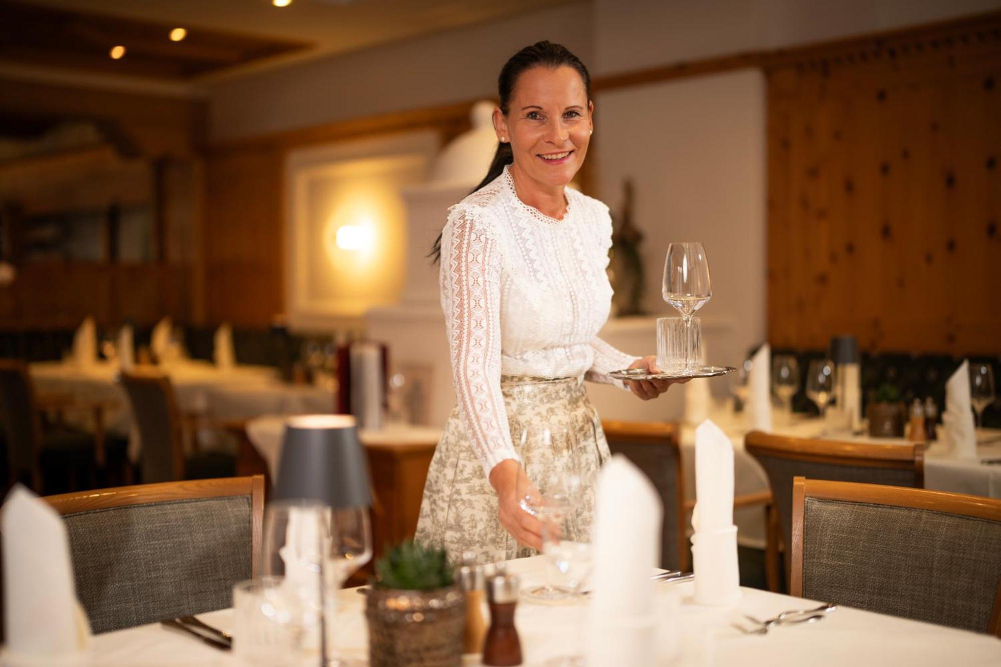 Hotel Trofana Alpin Ишгъл Екстериор снимка
